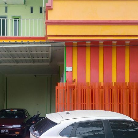Reddoorz Syariah At Shakira Alesha Enggal Hotell Bandar Lampung Exteriör bild