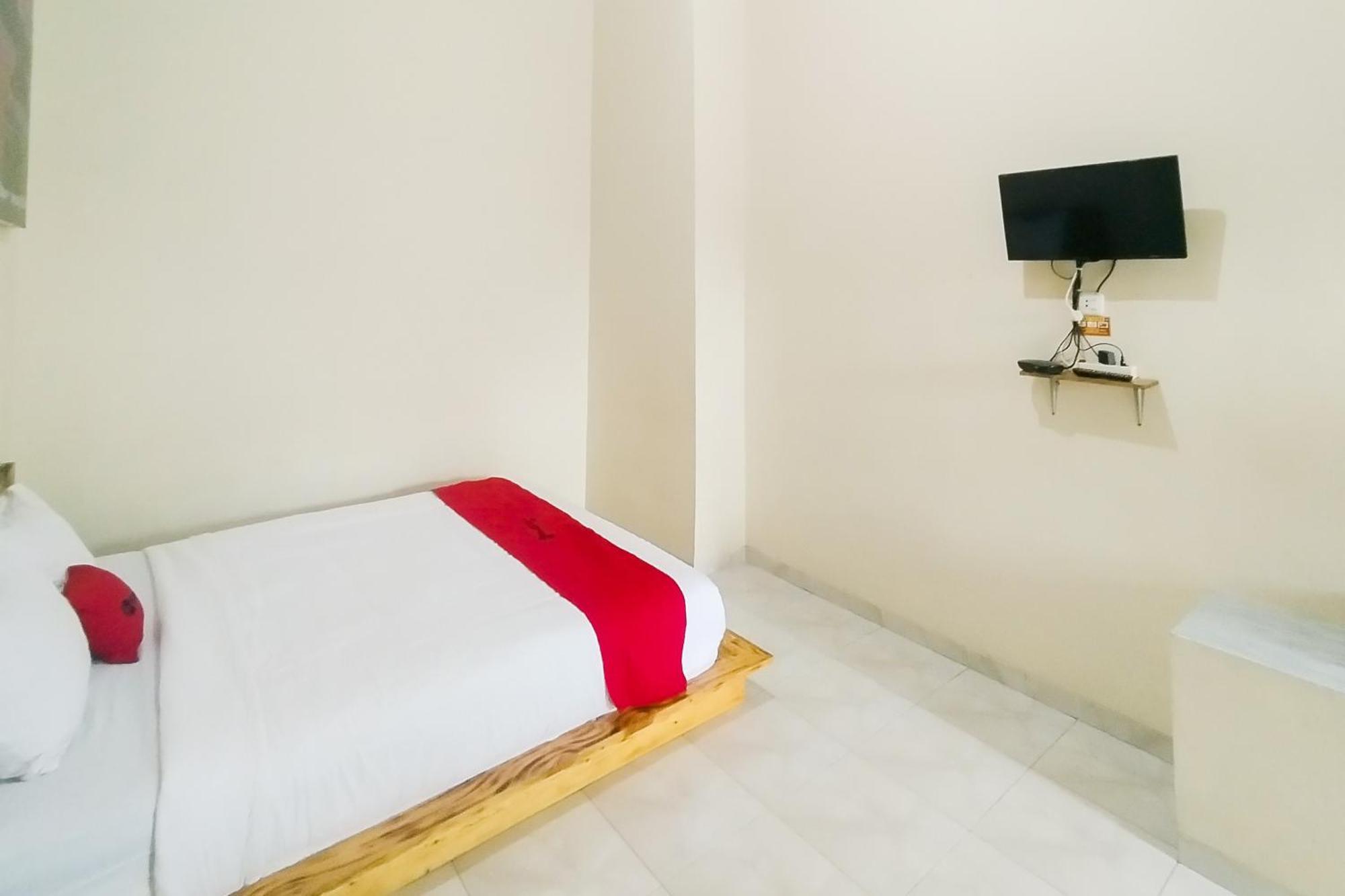Reddoorz Syariah At Shakira Alesha Enggal Hotell Bandar Lampung Exteriör bild